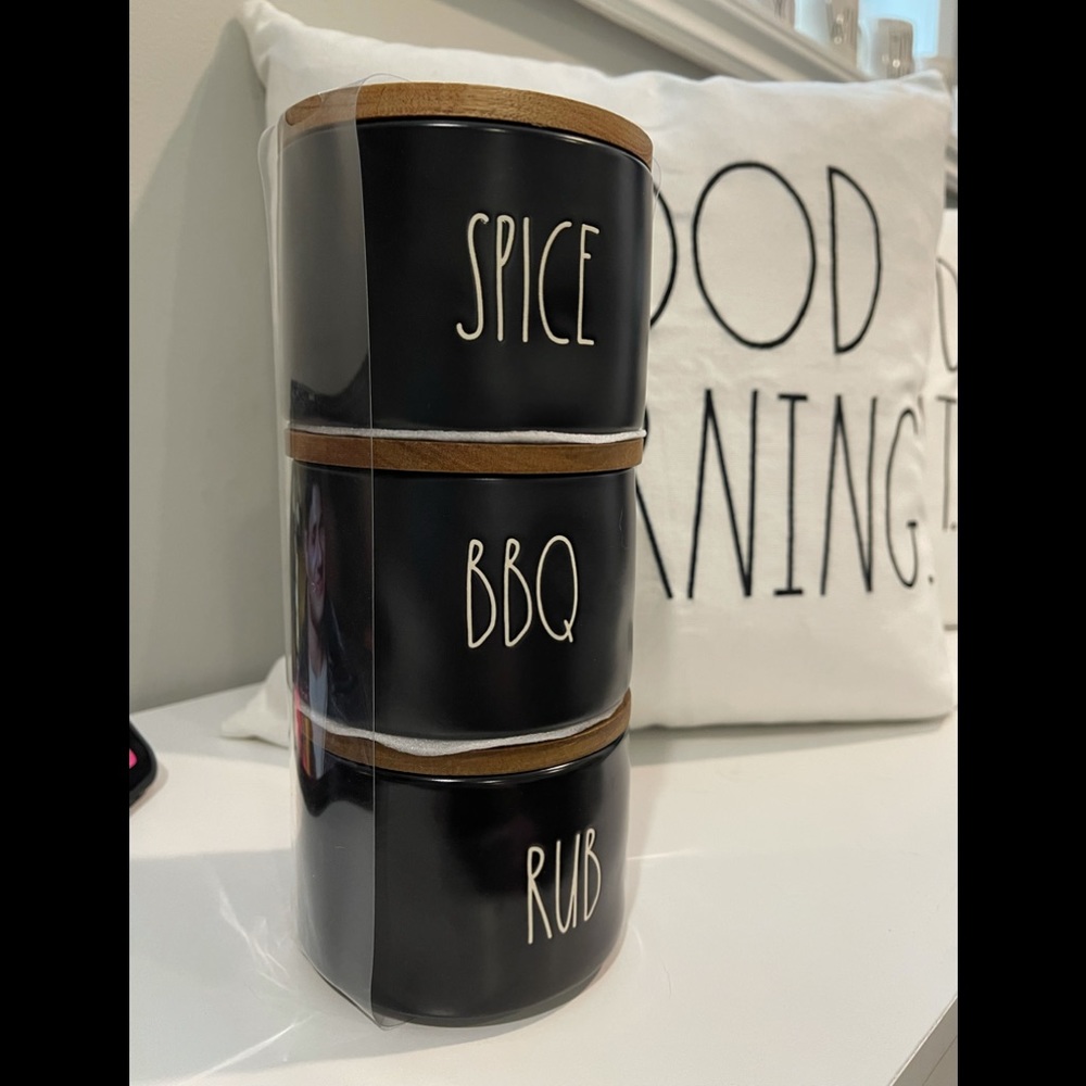 rae dunn jars